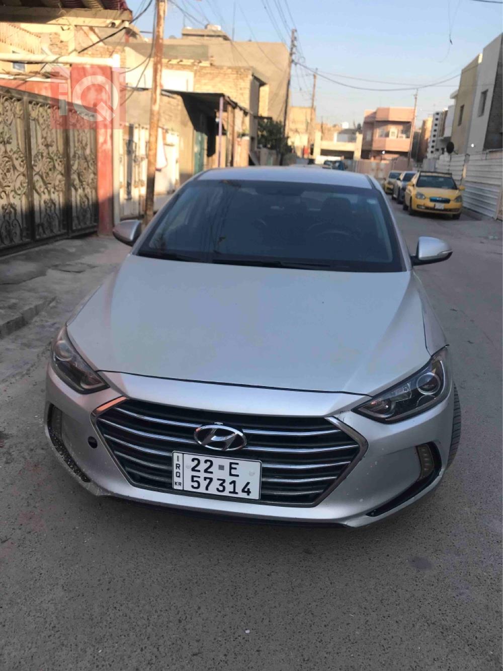 هیوندای ئەلەنترا